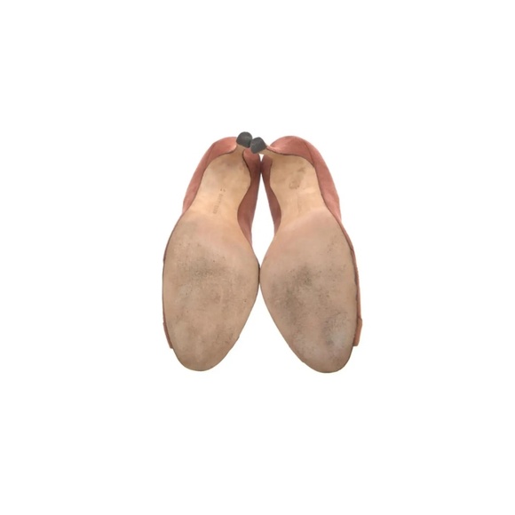 Manolo Blahnik Suede Pumps - Picture 5 of 6